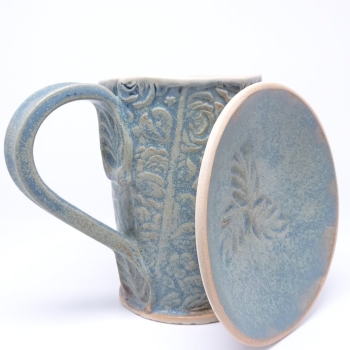 Kubek ceramiczny 380 ml niebieski w róże 1