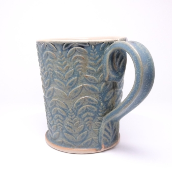 Kubek ceramiczny 500 ml niebieski w paprotkę 1